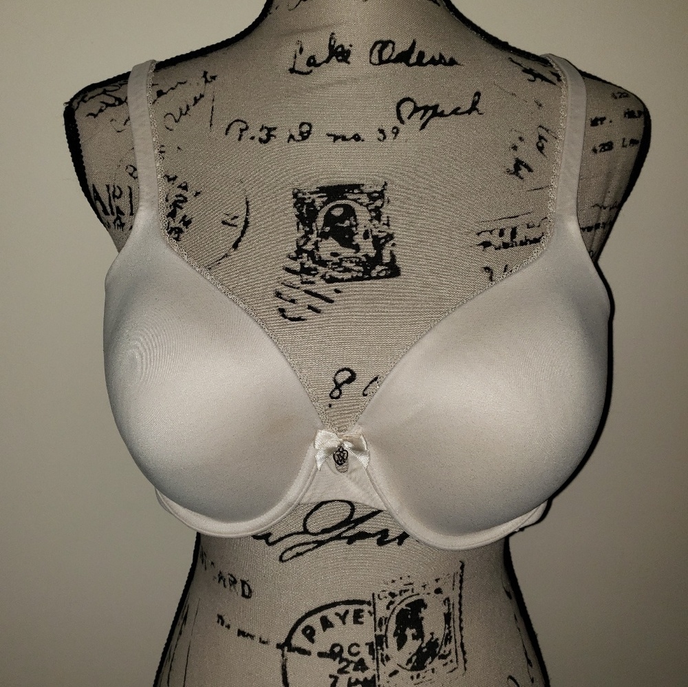 Victoria Secret Perfect Coverage Lined Bra 36D